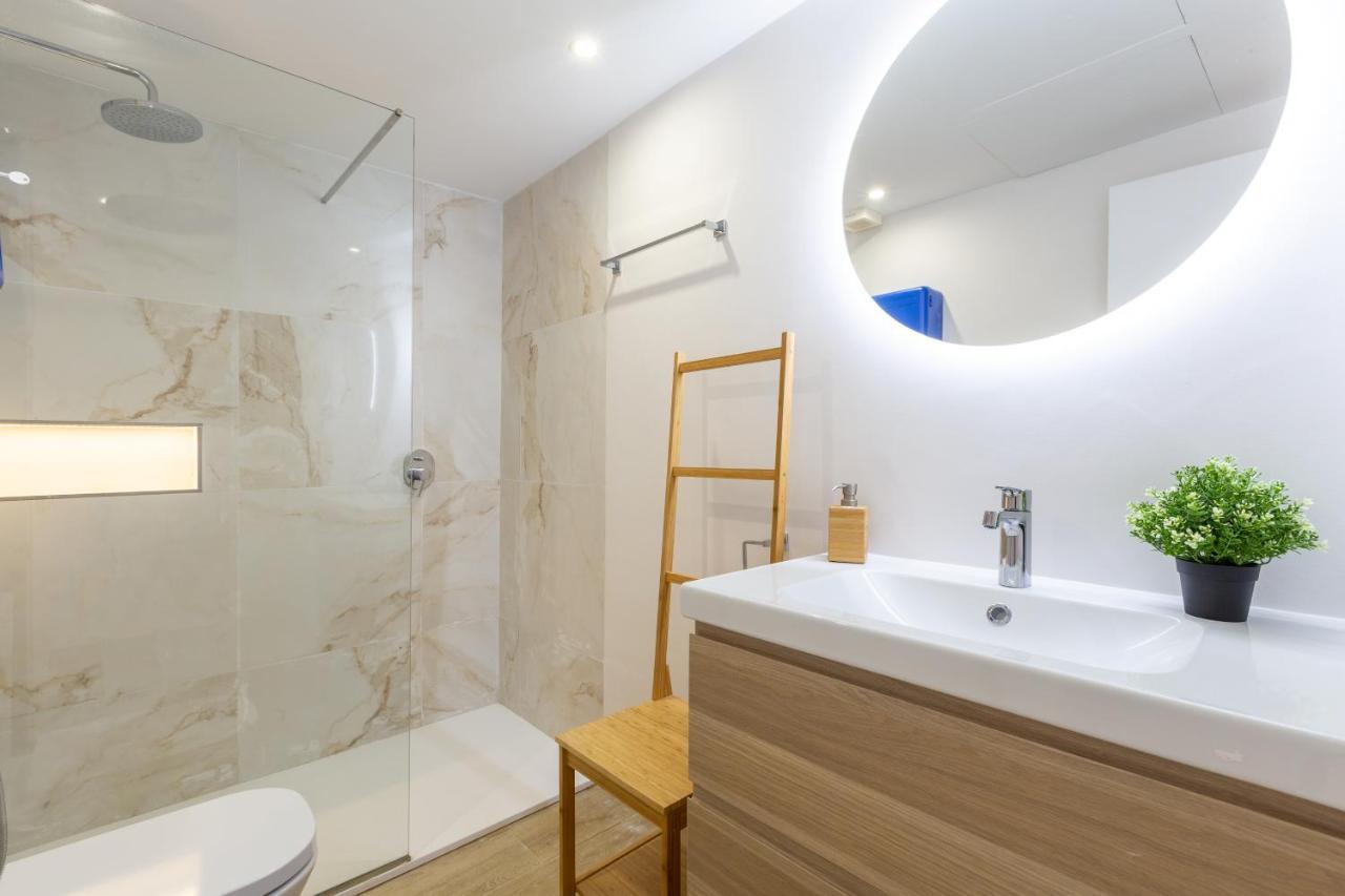Apartamento Junto Al Faro .Marbella Centro.Vistas Mar Y El Puerto. Екстериор снимка